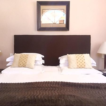 Liberty Lodge Guest House Cape Town Exterior foto