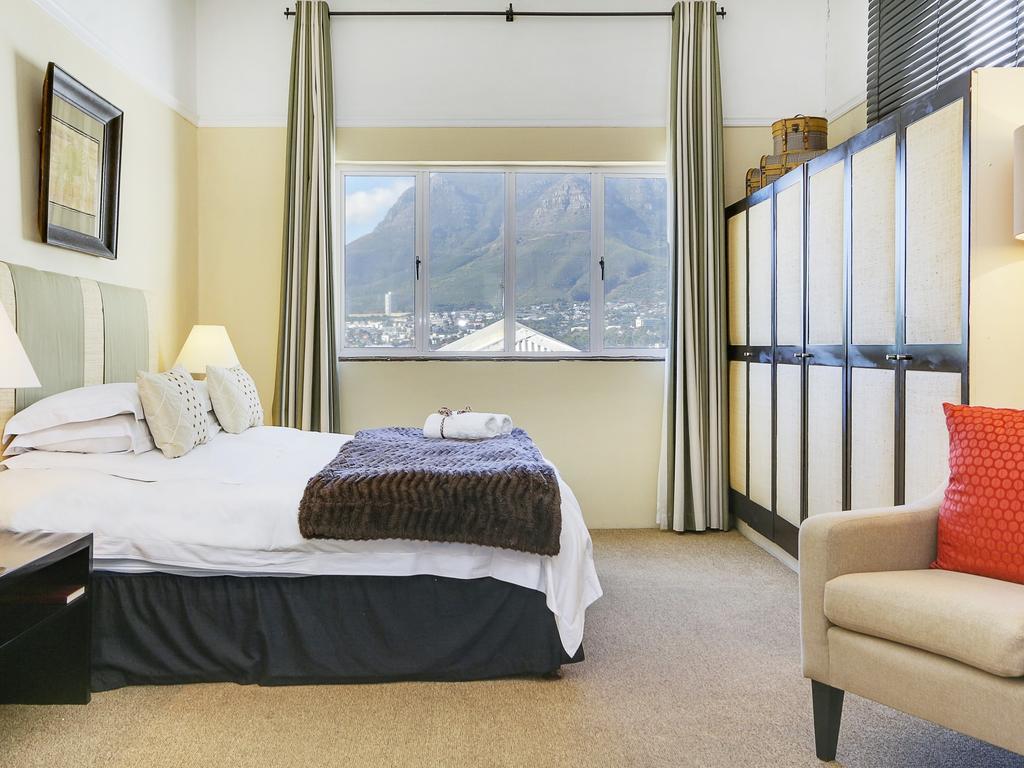 Liberty Lodge Guest House Cape Town Exterior foto